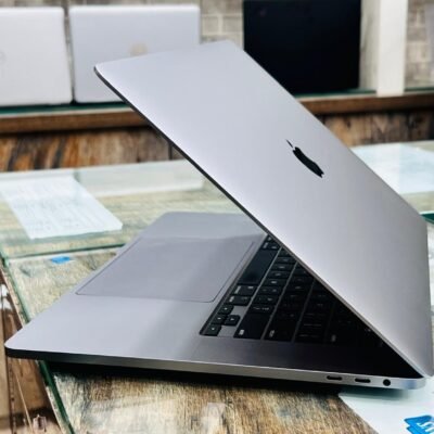 Apple MacBook Pro 2019 (16") – Premium Deal