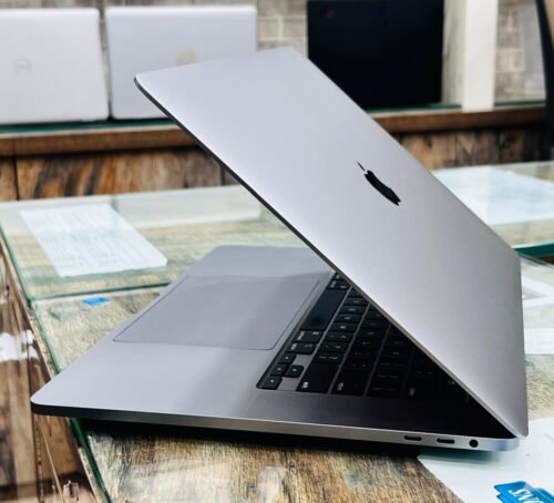 Apple MacBook Pro 2019 (16") – Premium Deal