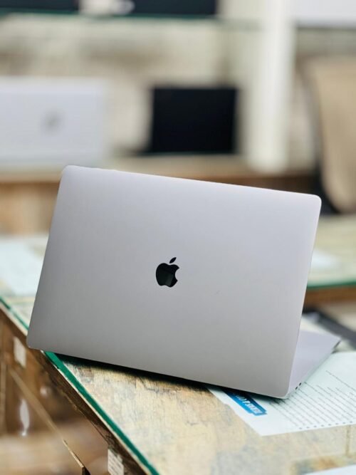 Apple MacBook Pro 2019 (16") – Premium Deal - Image 4